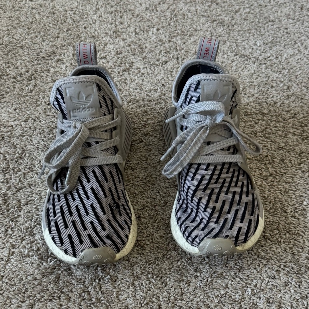 Adidas NMD R1 - Picture 3 of 9